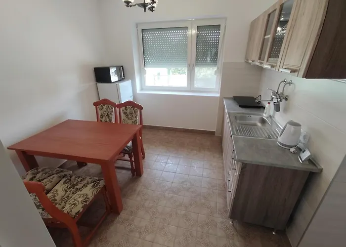 Lägenhet Malomrev Apartmanhaz