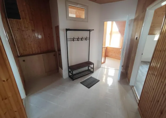 Malomrev Apartmanhaz Lägenhet
